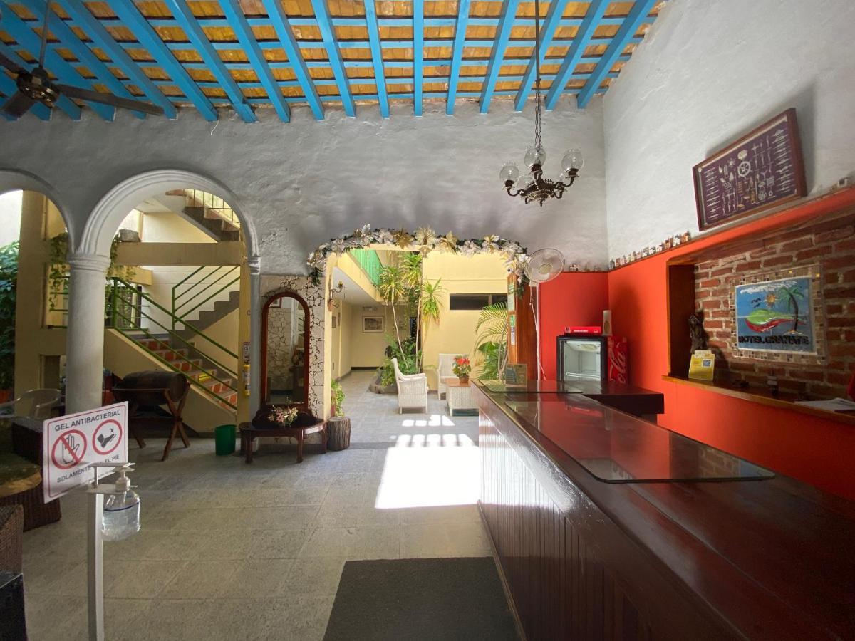 Hotel Granate ซันตามาร์ตา ภายนอก รูปภาพ