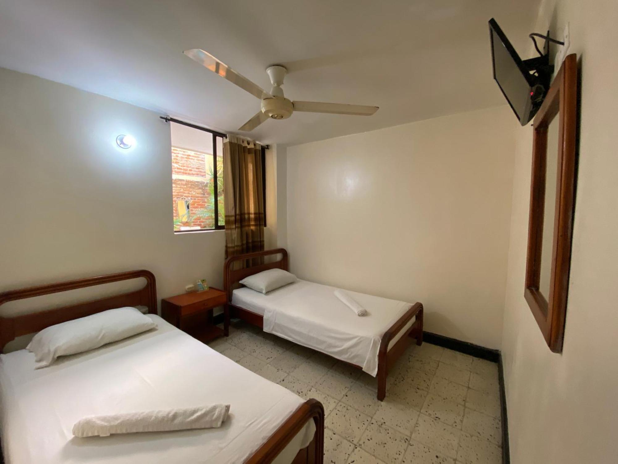 Hotel Granate ซันตามาร์ตา ห้อง รูปภาพ