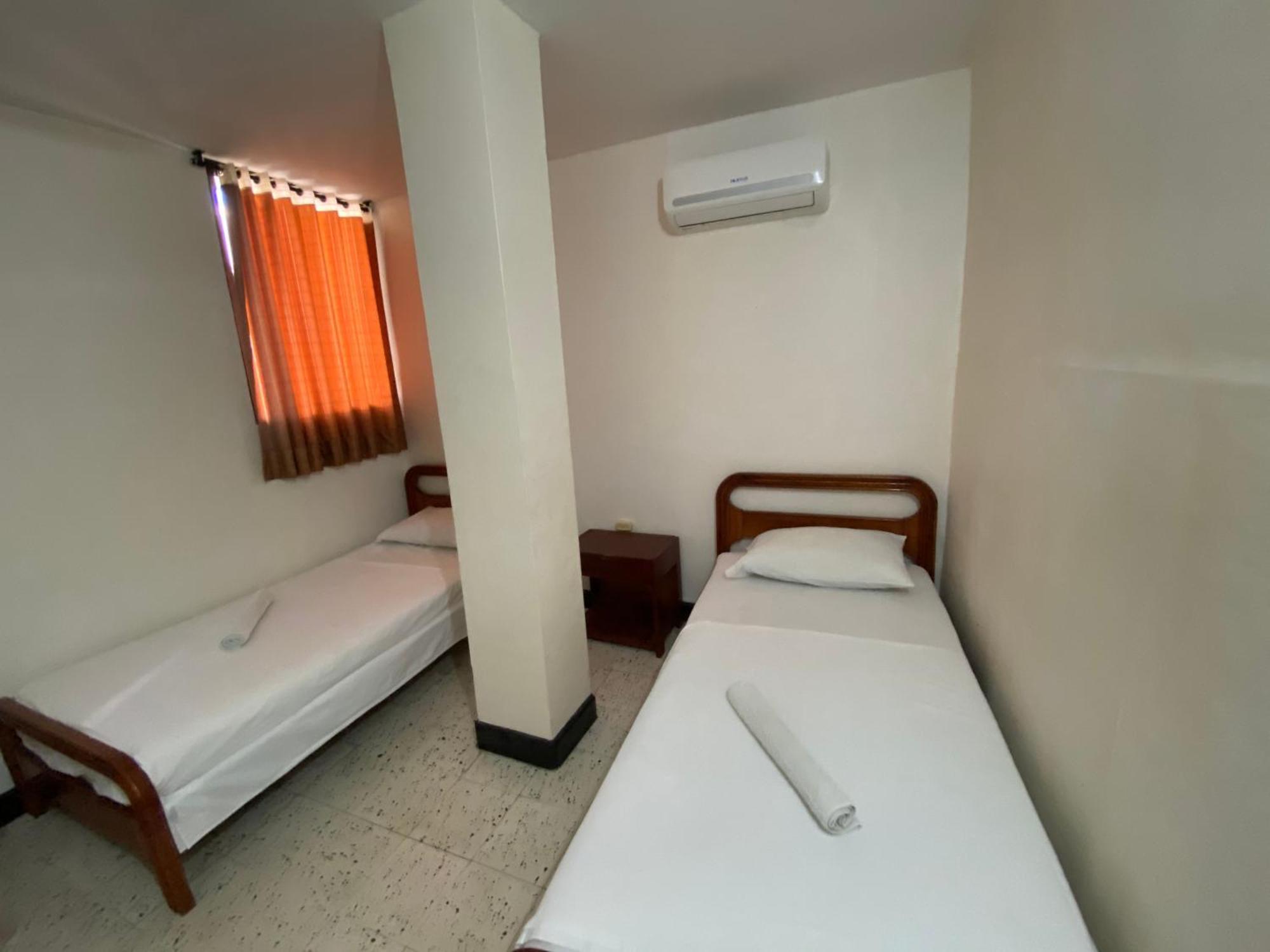 Hotel Granate ซันตามาร์ตา ห้อง รูปภาพ
