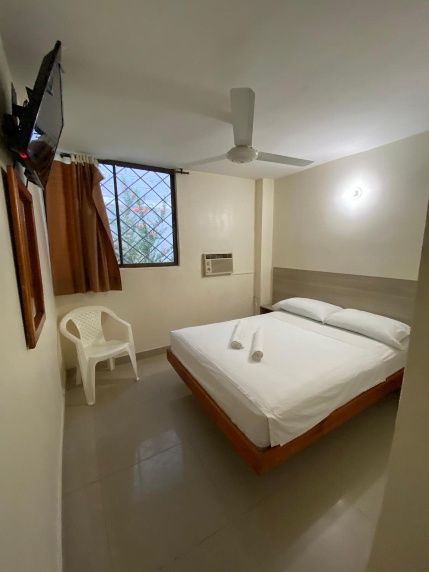 Hotel Granate ซันตามาร์ตา ห้อง รูปภาพ