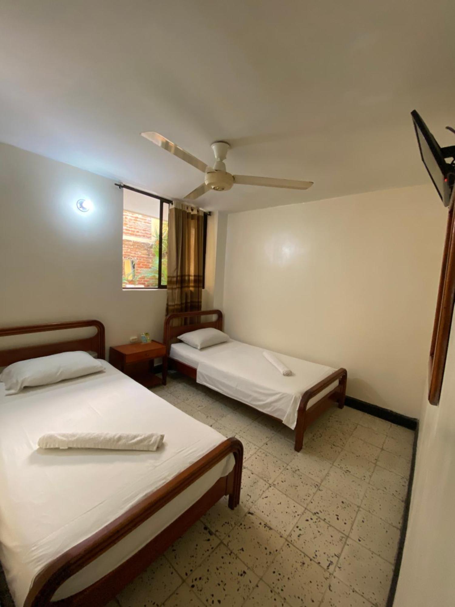 Hotel Granate ซันตามาร์ตา ห้อง รูปภาพ
